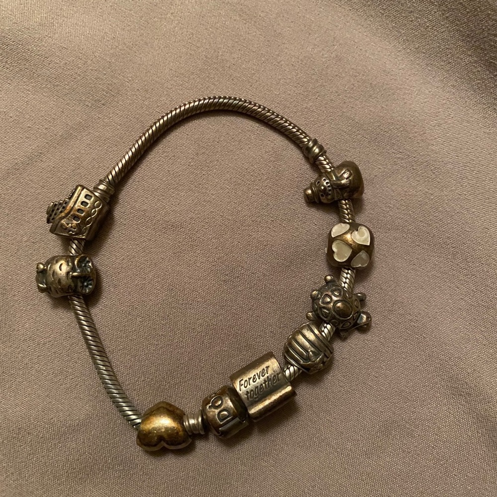 Pandora bracelet with 8 charms